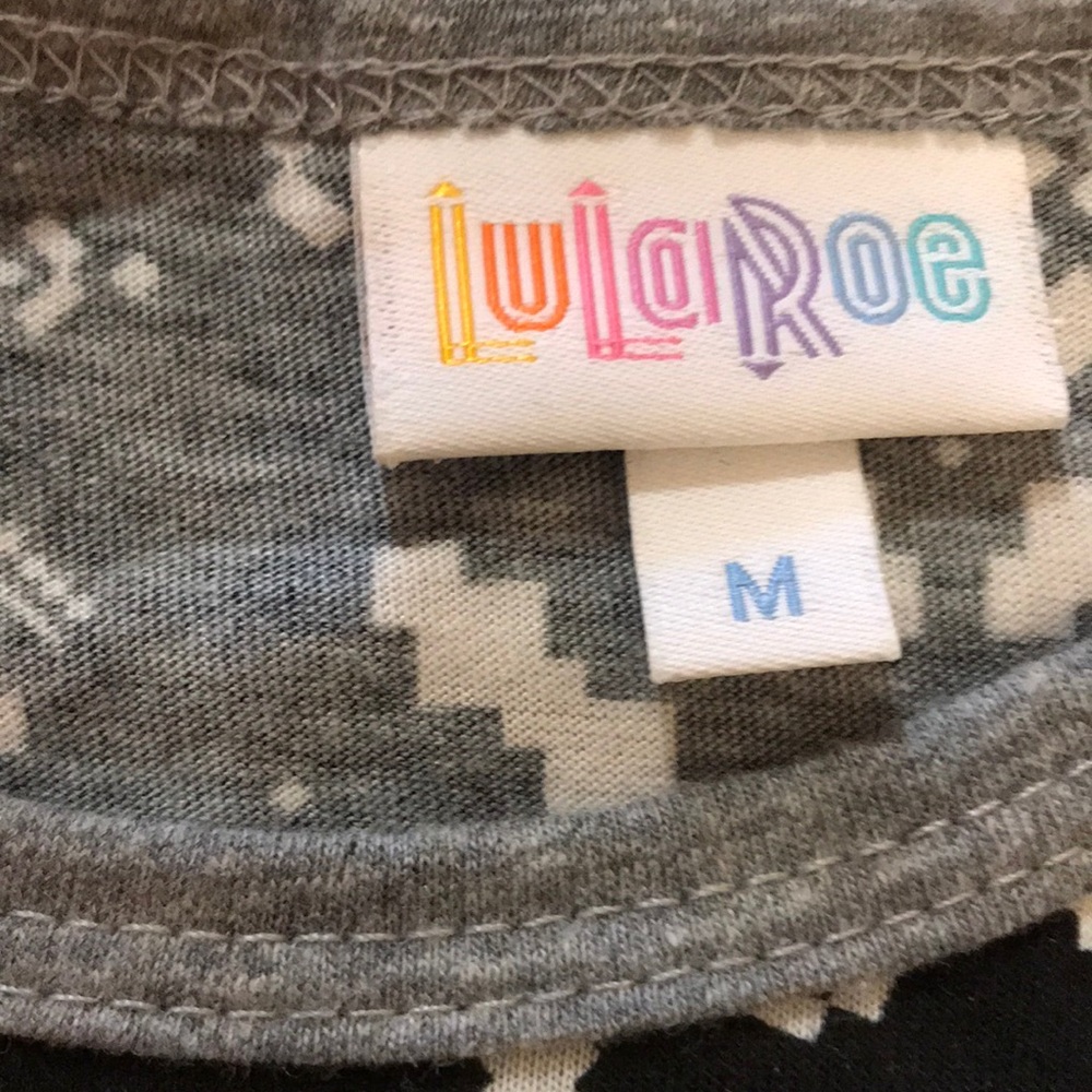 Lularoe Randy - Picture 2 of 3